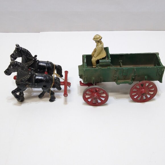 Stanley Toy Co. Horse Drawn Farm Hay Work Cast Wagon w/Driver Toy Is Damaged - Picture 2 of 6